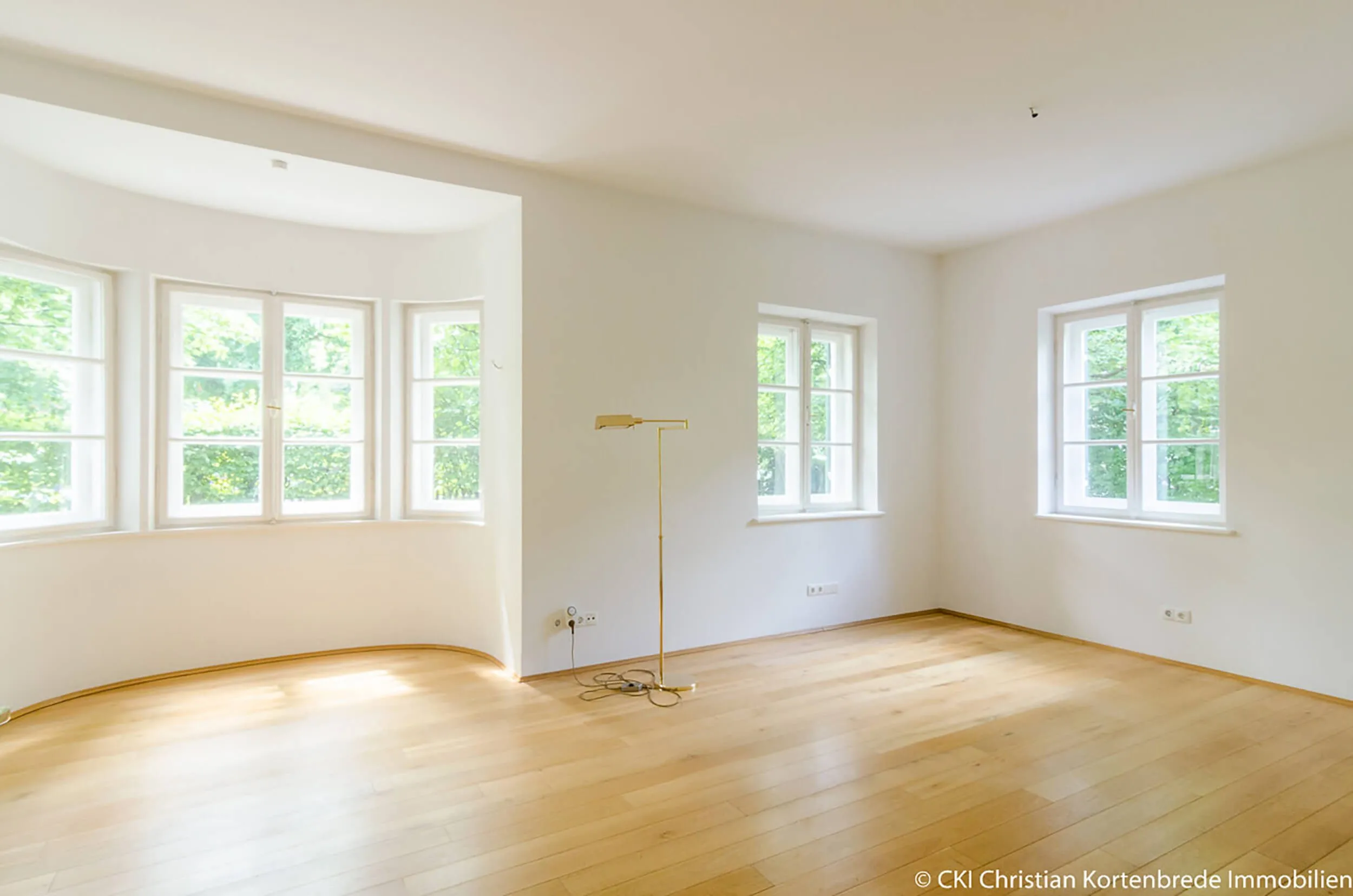 CKI - Ehrlichkeit und Professionalität beim Immobiliengeschäft CKI - Ehrlichkeit und Professionalität beim Immobiliengeschäft