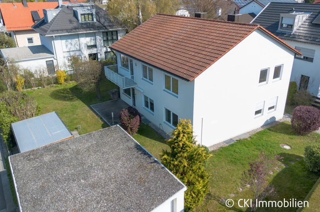 Immobilienangebot - Ottobrunn / Riemerling - Alle - Zweifamilienhaus in ruhiger Wohnlage von Riemerling mit vielfältigen Nutzungsmöglichkeiten