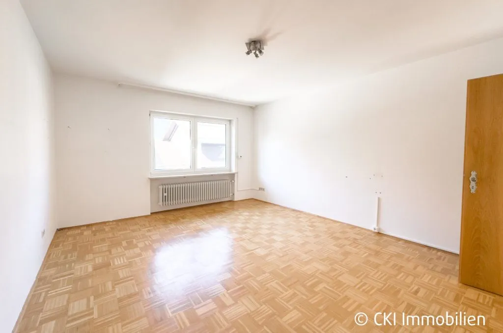 Immobilienangebot - Ottobrunn / Riemerling - Alle - Zweifamilienhaus in ruhiger Wohnlage von Riemerling mit vielfältigen Nutzungsmöglichkeiten