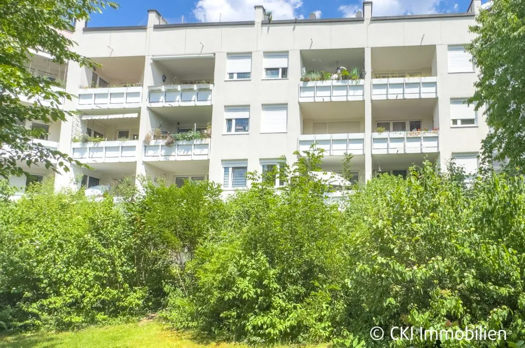 Immobilienangebot - München - Alle - München-Pasing! Freie 2 Zi.-ETW mit
Terrasse und kleinem Garten
in ruhiger Lage