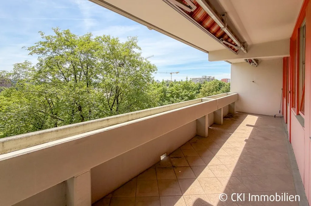 Immobilienangebot - München - Alle - Mü-Laim 
Nähe U-Bahn "Westendstraße"!
Freie, sonnige 2 Zi.-ETW mit Südloggia
