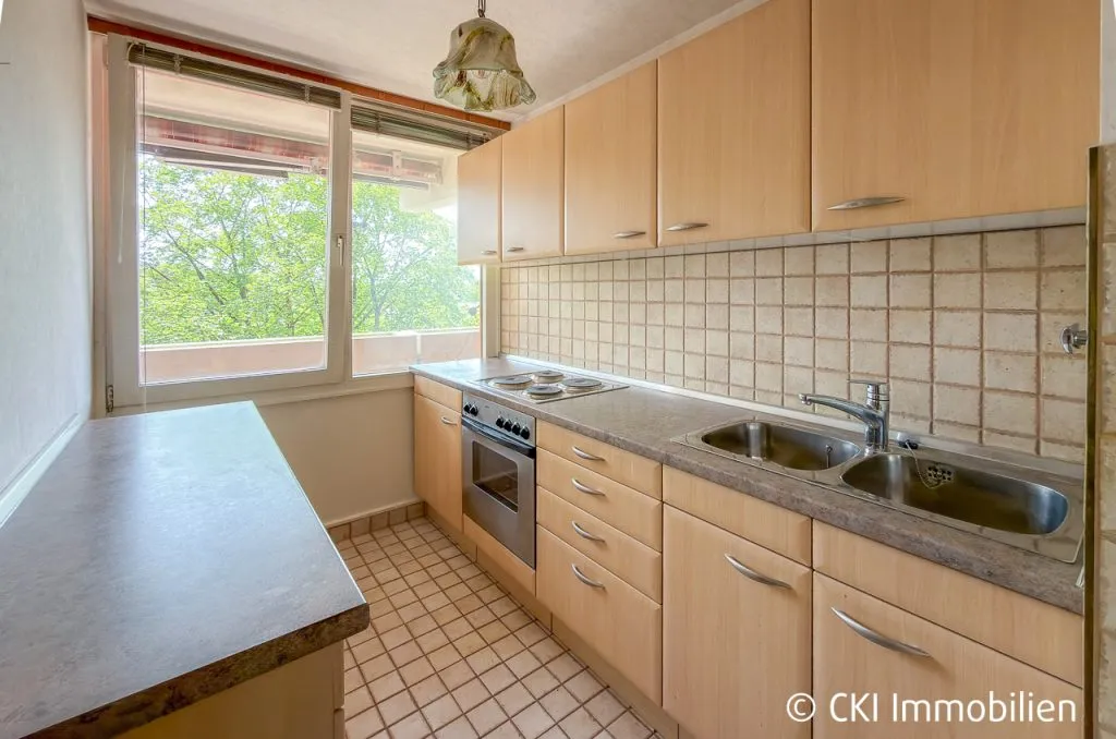 Immobilienangebot - München - Alle - Mü-Laim 
Nähe U-Bahn "Westendstraße"!
Freie, sonnige 2 Zi.-ETW mit Südloggia