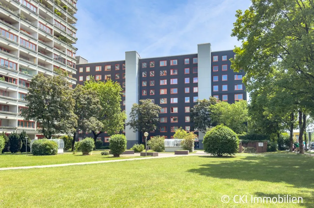 Immobilienangebot - München - Alle - Mü-Laim 
Nähe U-Bahn "Westendstraße"!
Freie, sonnige 2 Zi.-ETW mit Südloggia