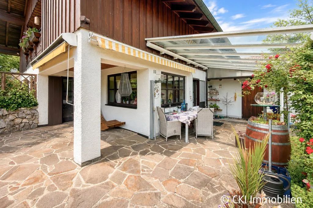 Immobilienangebot - Münsing - Alle - Nähe Starnberger See! Wohnhaus mit 2 vermieteten Wohneinheiten auf großem, sonnigen Grundstück