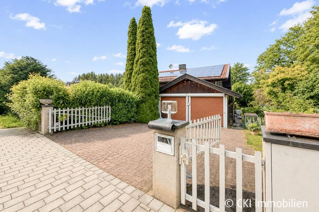 Immobilienangebot - Münsing - Alle - Nähe Starnberger See! Wohnhaus mit 2 vermieteten Wohneinheiten auf großem, sonnigen Grundstück
