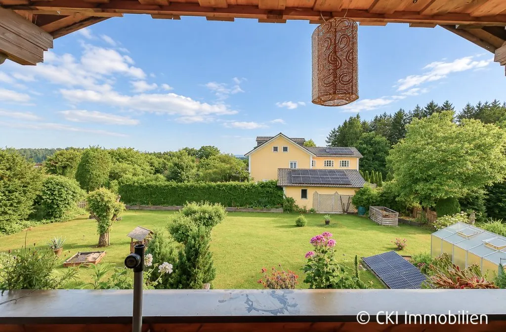Immobilienangebot - Münsing - Alle - Nähe Starnberger See! Wohnhaus mit 2 vermieteten Wohneinheiten auf großem, sonnigen Grundstück