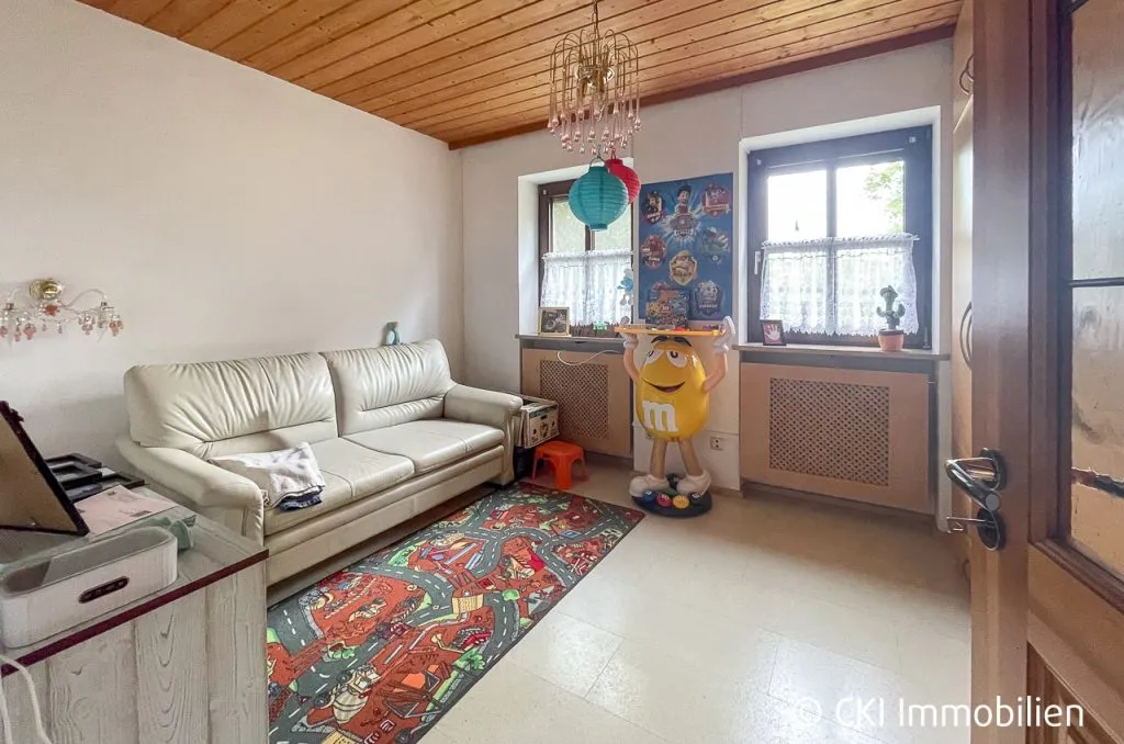 Immobilienangebot - Münsing - Alle - Nähe Starnberger See! Wohnhaus mit 2 vermieteten Wohneinheiten auf großem, sonnigen Grundstück