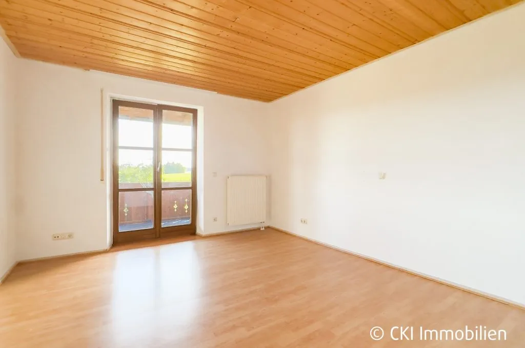 Immobilienangebot - Weßling - Alle - Ländlich Wohnen ohne Infrastruktur in Hochstadt -
4 Zi.-DG-Wohnung mit Südbalkon und freiem Blick