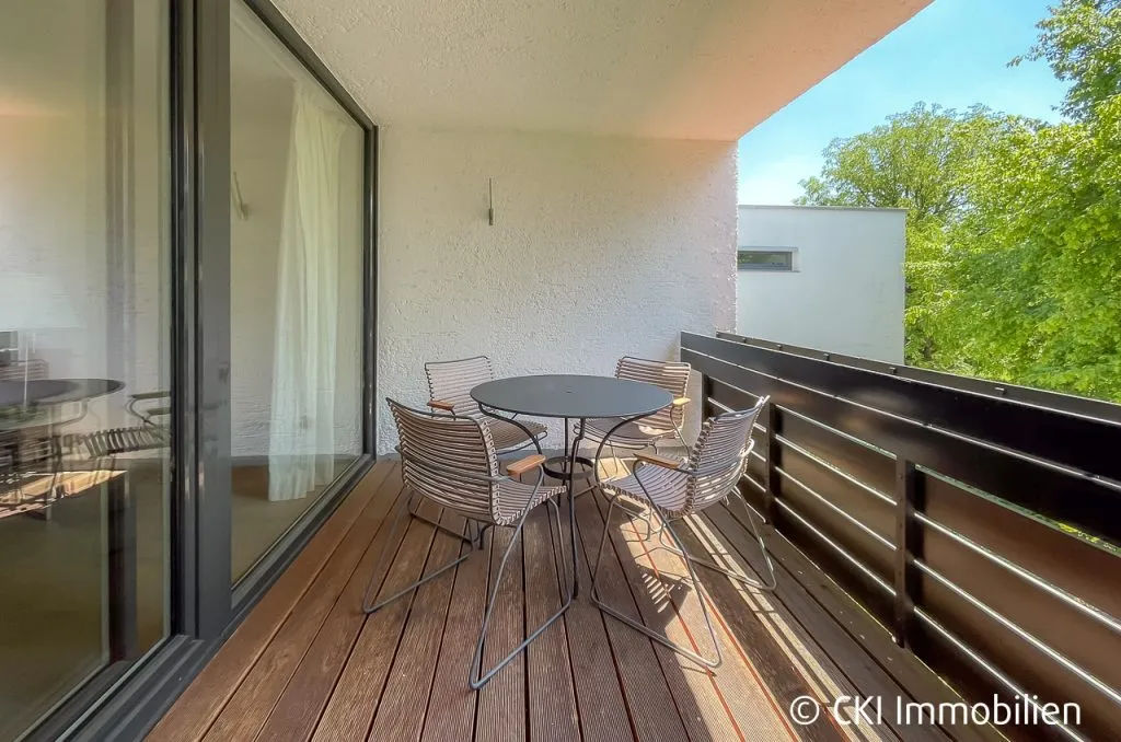 Immobilienangebot - Krailling - Alle - Provisionsfrei für Käufer!
Moderne 3 Zi.-ETW mit Südloggia in sehr ruhiger Ortsrandlage in Krailling