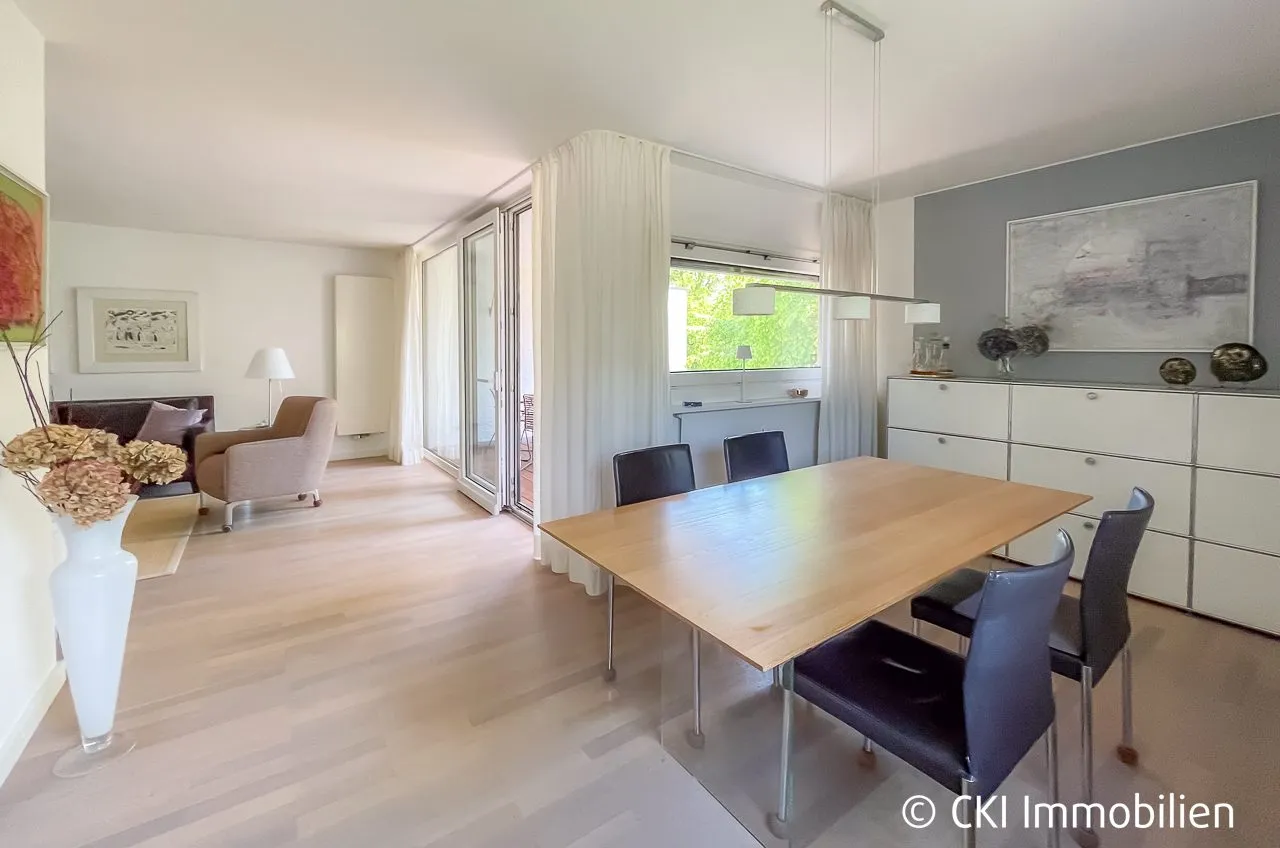 Immobilienangebot - Krailling - Alle - Provisionsfrei für Käufer!
Moderne 3 Zi.-ETW mit Südloggia in sehr ruhiger Ortsrandlage in Krailling
