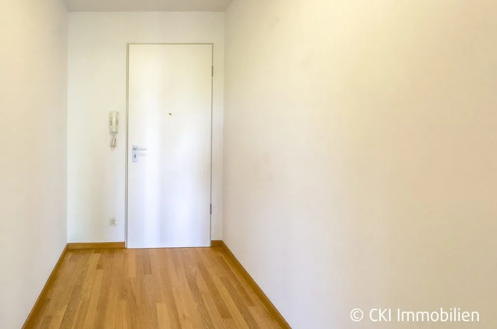 Immobilienangebot - Höhenkirchen-Siegertsbrunn - Alle - Ruhig gelegene 2 Zi.-ETW 
mit Westbalkon 
in Höhenkirchen-Siegertsbrunn