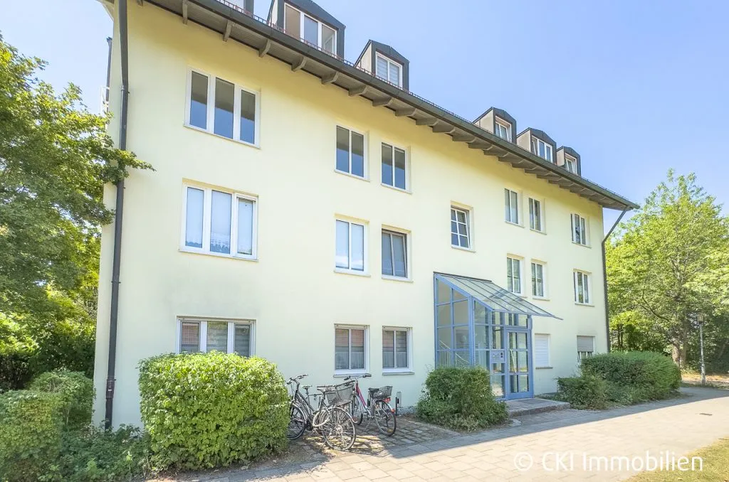 Immobilienangebot - Höhenkirchen-Siegertsbrunn - Alle - Ruhig gelegene 2 Zi.-ETW 
mit Westbalkon 
in Höhenkirchen-Siegertsbrunn