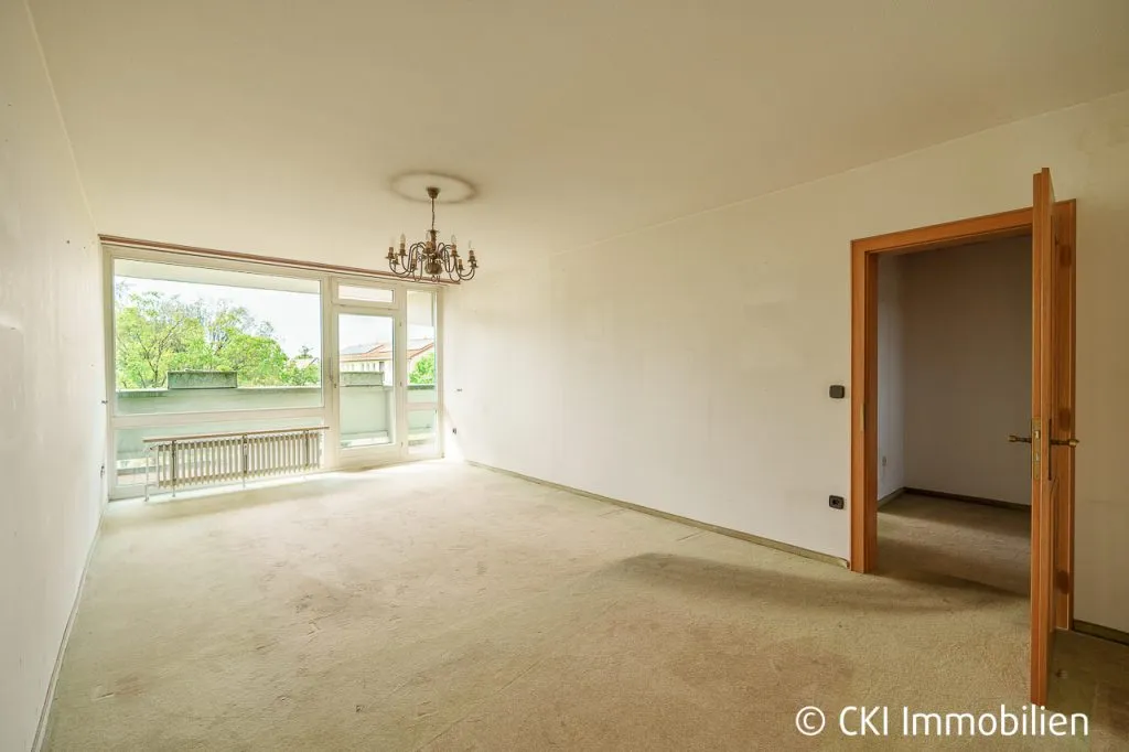 Immobilienangebot - München - Alle - 3 Zi.-ETW mit 2 Balkonen und 
viel Potenzial in Mü.-Sendling!