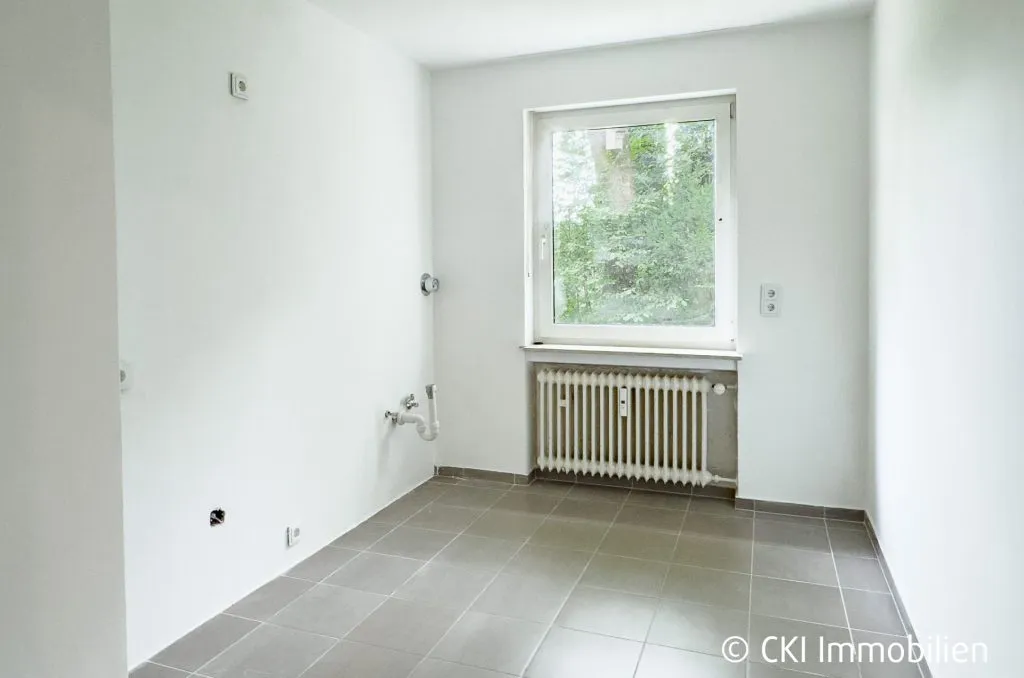 Immobilienangebot - Krailling - Alle - Krailling im Würmtal!
Freie 3 Zi.-EG-Wohnung mit Südostloggia