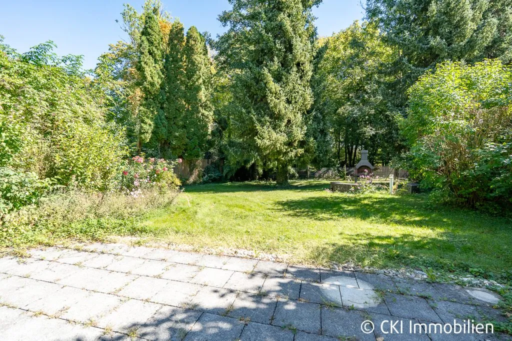 Immobilienangebot - Krailling - Alle - Großzügige Maisonette-Wohnung mit zwei taghellen Hobbyräumen und Zugang zur Würm in Krailling