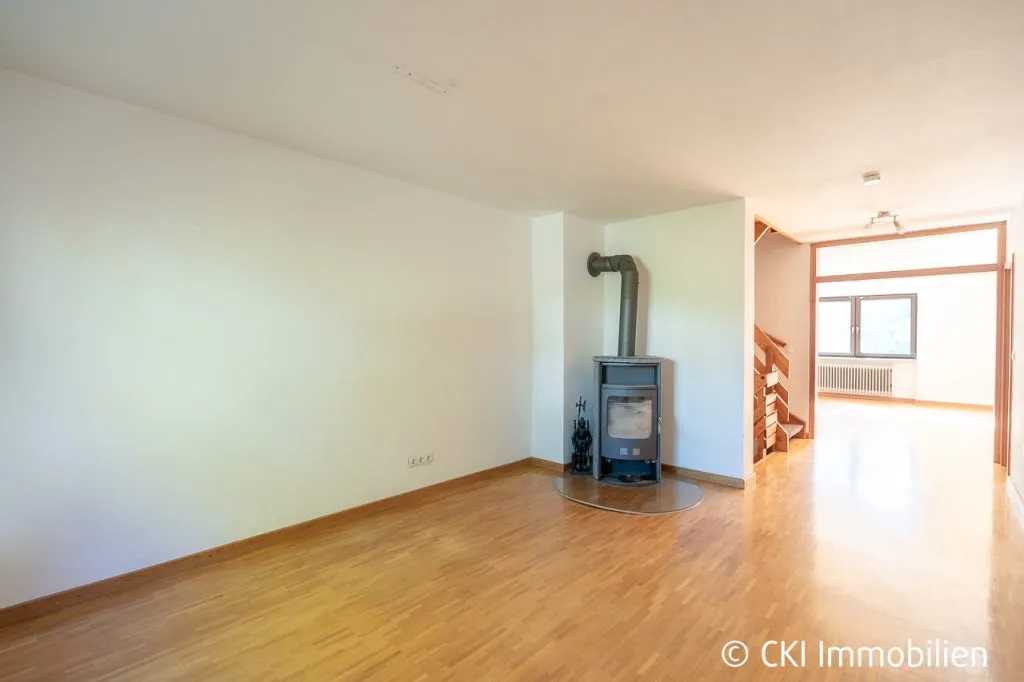 Immobilienangebot - Planegg - Alle - Planegg im Würmtal! Reihenmittelhaus mit viel Platz für Familien in zentraler Lage