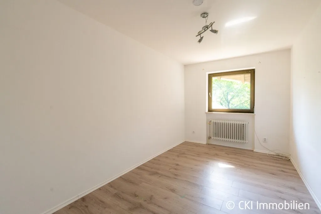 Immobilienangebot - Planegg - Alle - Planegg im Würmtal! Reihenmittelhaus mit viel Platz für Familien in zentraler Lage