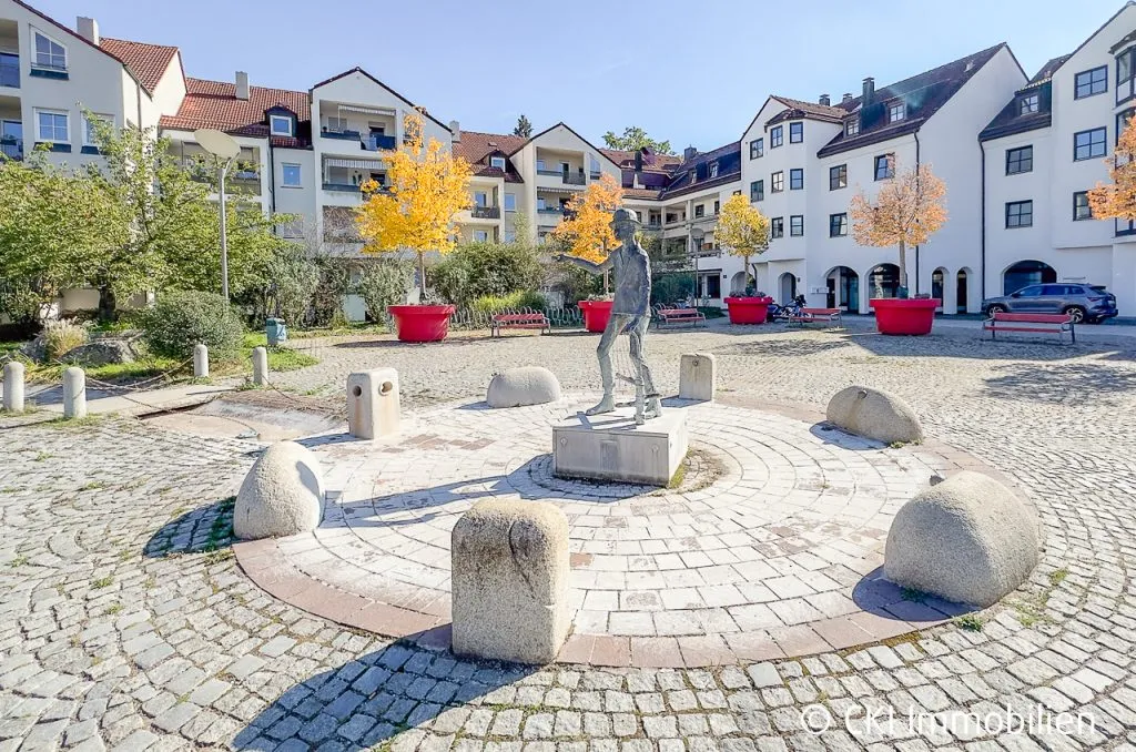 Immobilienangebot - Planegg - Alle - Planegg im Würmtal! Reihenmittelhaus mit viel Platz für Familien in zentraler Lage
