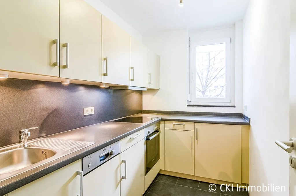 Immobilienangebot - München - Alle - Nähe Hackerbrücke! 
2,5 Zi.-Wohnung mit großem Südbalkon in Mü.-Schwanthalerhöhe
