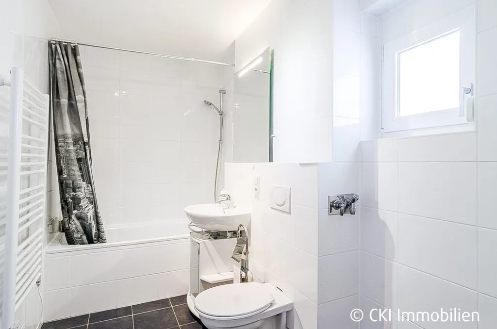 Immobilienangebot - München - Alle - Nähe Hackerbrücke! 
2,5 Zi.-Wohnung mit großem Südbalkon in Mü.-Schwanthalerhöhe