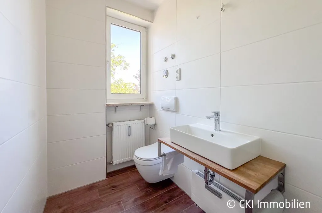 Immobilienangebot - Germering - Alle - Zentrale Lage in Germering! 
Freie 4 Zi.-ETW 
mit Wohndiele und Südbalkon
in gepflegter Wohnanlage