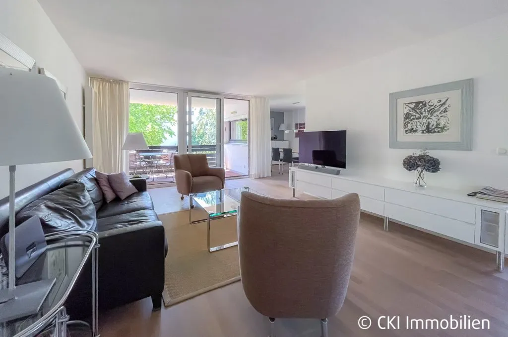 Immobilienangebot - Krailling - Alle - Provisionsfrei für Käufer!
Moderne 3 Zi.-ETW mit Südloggia in sehr ruhiger Ortsrandlage in Krailling